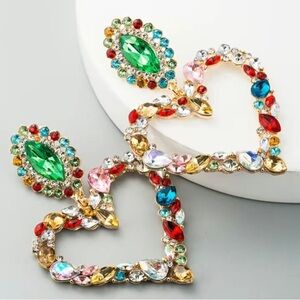 👑👑👑BOGOHO 👑👑👑Rhinestone Heart Shaped Dangle Earrings